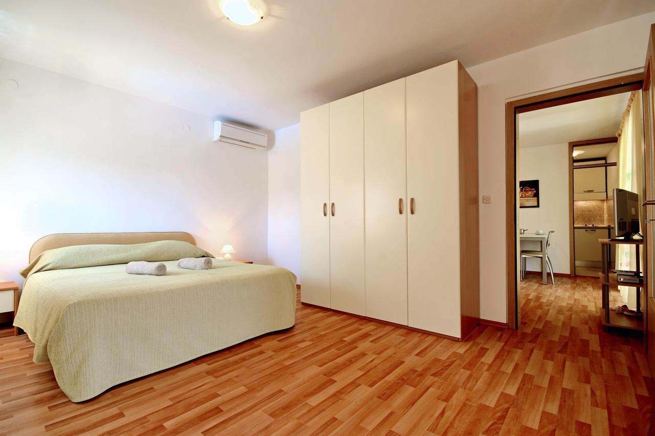 Sun Palace Residence Premantura Luaran gambar