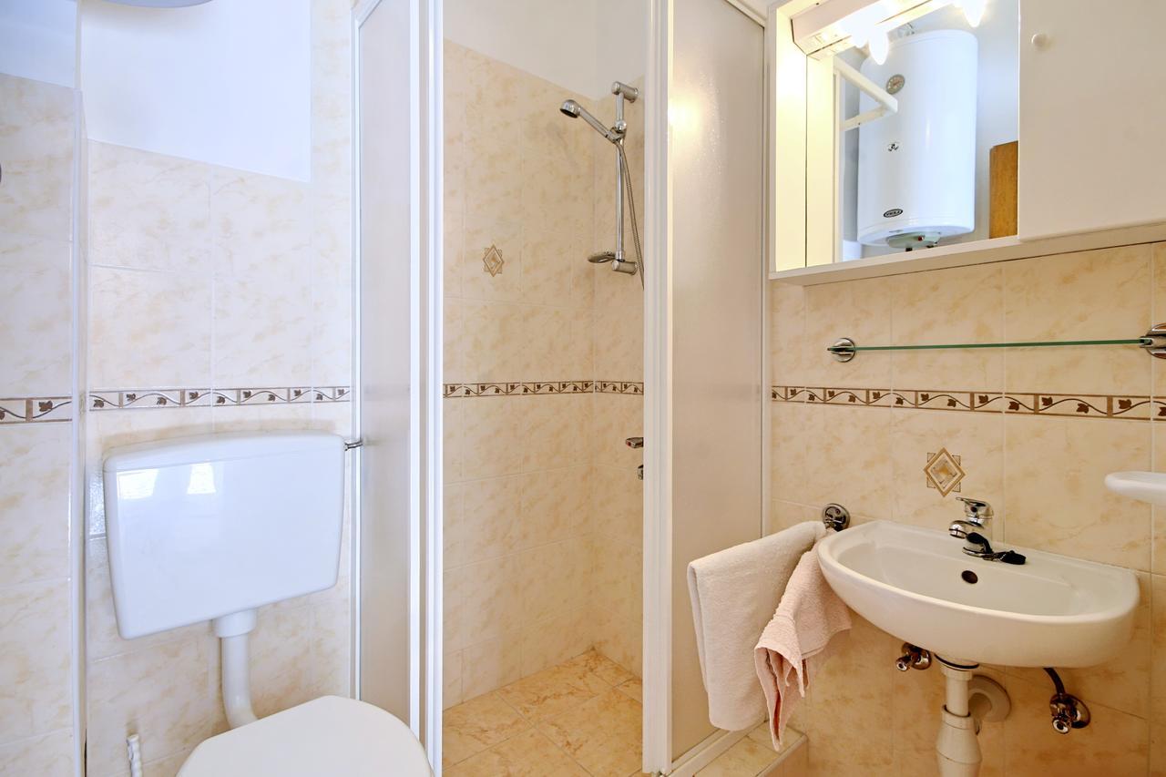 Sun Palace Residence Premantura Luaran gambar