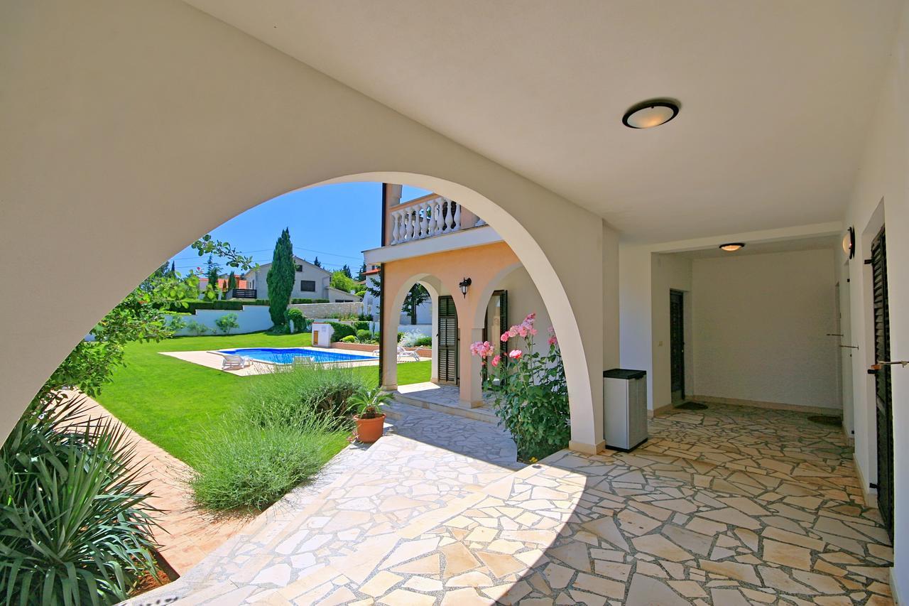 Sun Palace Residence Premantura Luaran gambar