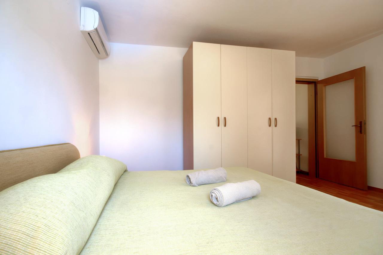 Sun Palace Residence Premantura Luaran gambar