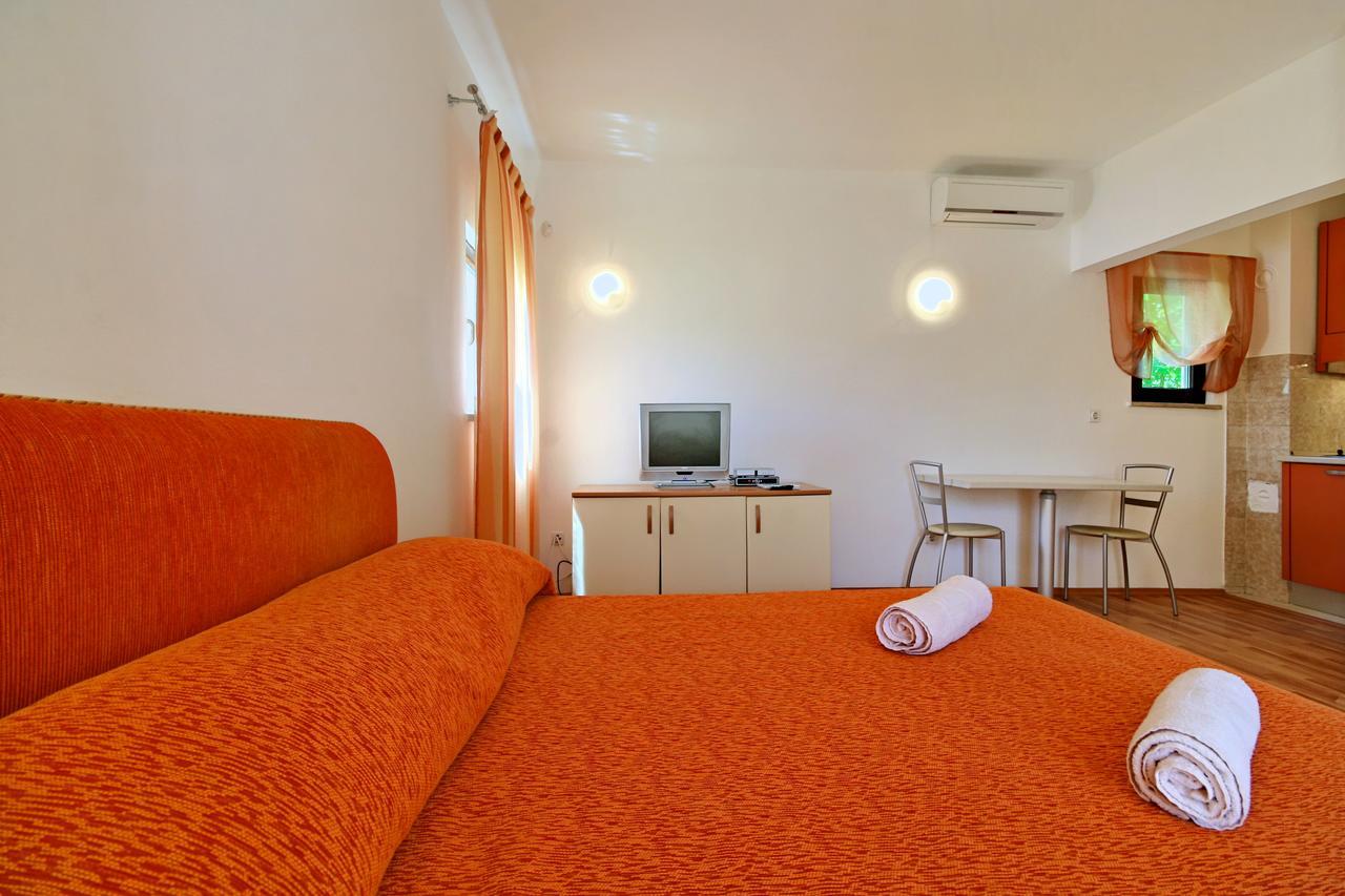 Sun Palace Residence Premantura Luaran gambar