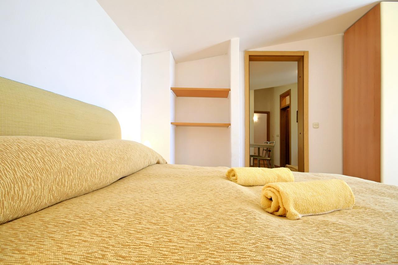 Sun Palace Residence Premantura Luaran gambar